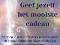 Ontdek de online Valei-training voor zelfliefde, zelfwaarde en veiligheid. Leer je energie te voelen, emoties te reguleren en je levensmissie te ontdekken. Inclusief verdieping met boeken en cards over seksuele energie, relaties, tantra en sensualiteit
